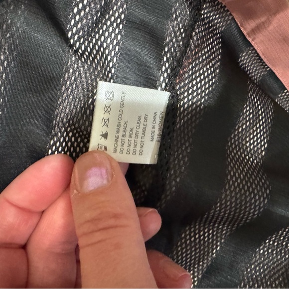 OTU Women's Waterproof Rain Jacket Lightweight Hooded Raincoat for Hiking Pink M - Picture 15 of 16